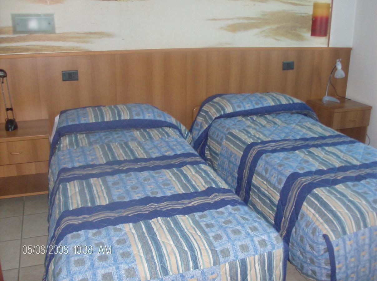 Borromeo Residenze Service S.A.S Пескьера-Борромео Экстерьер фото