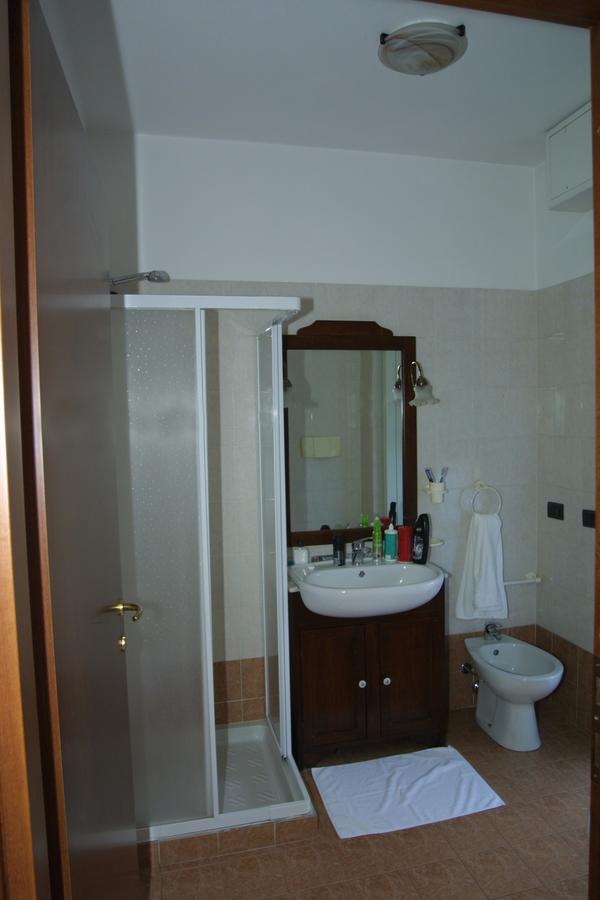 Borromeo Residenze Service S.A.S Пескьера-Борромео Экстерьер фото